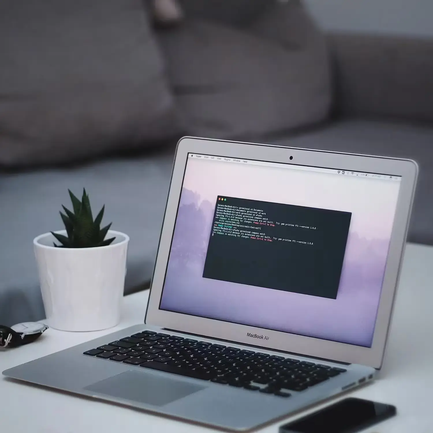 Starsze MacBooki korzystały z matryc typu TN